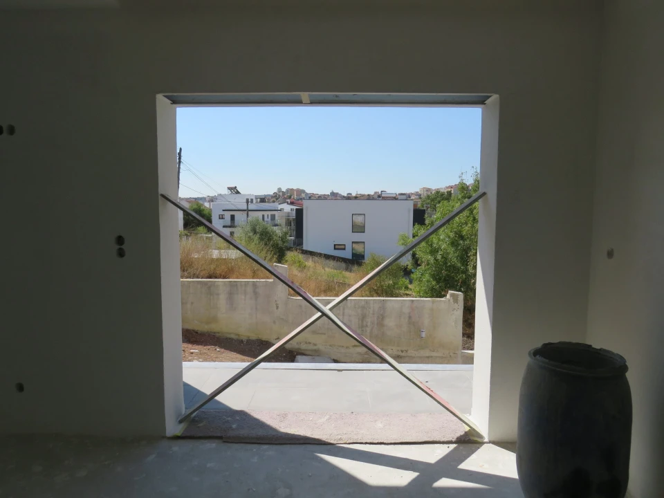 Moradia T4 para Venda em Pontinha e Famões Foto 8