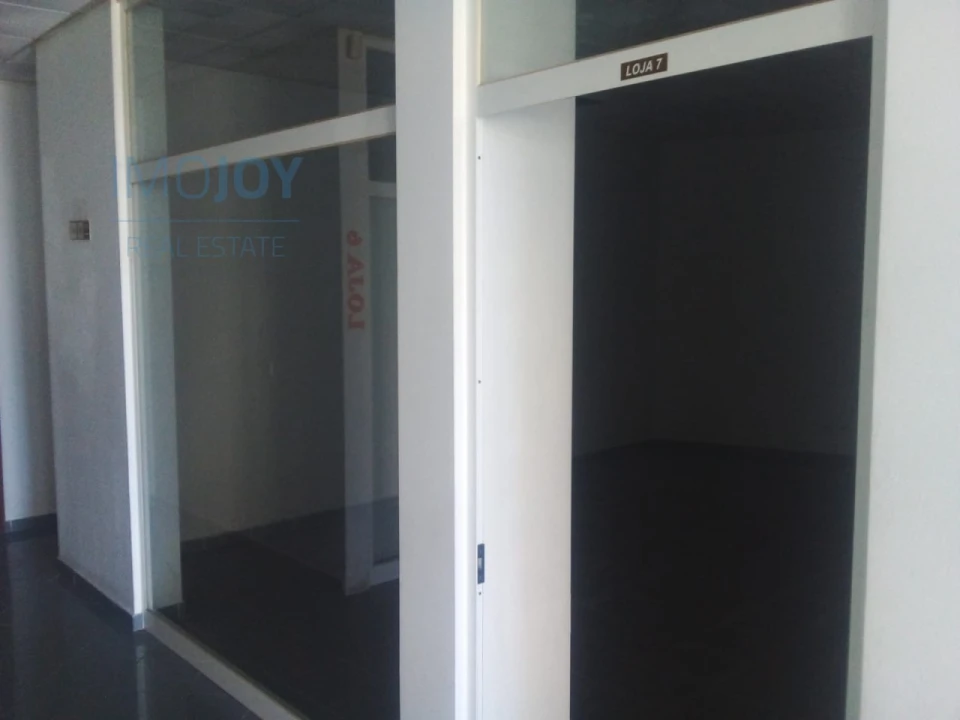 Loja para Venda em Samouco Foto 6