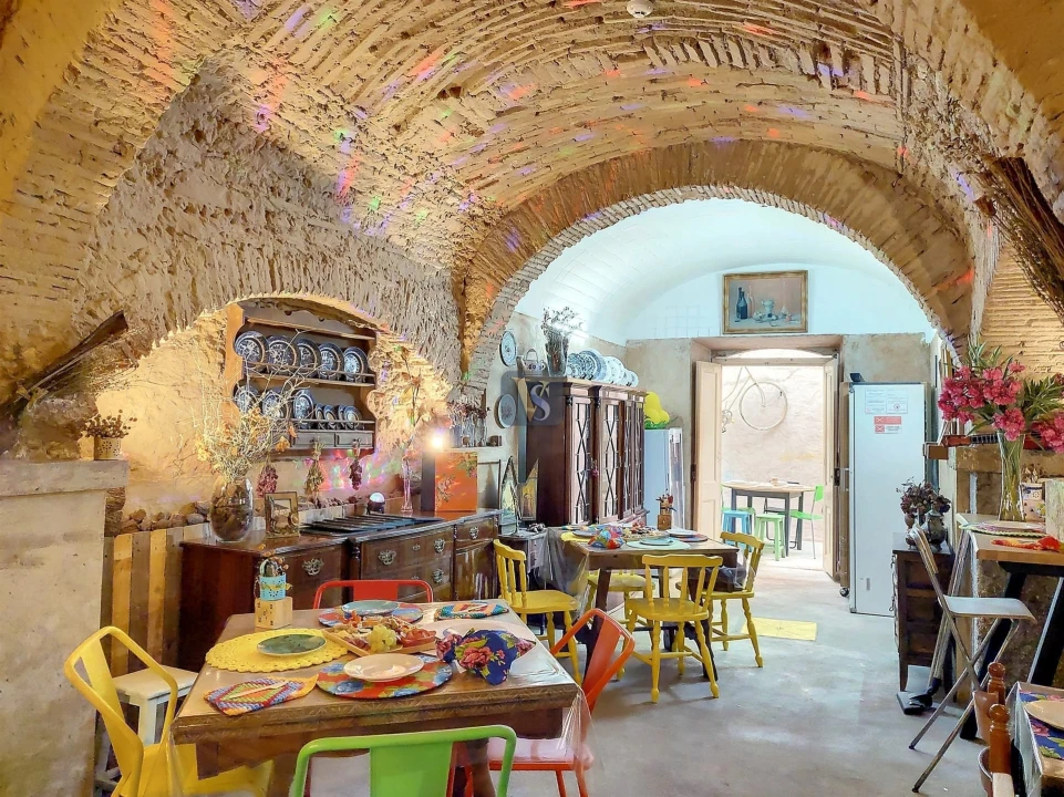 Loja para Arrendamento em Olhão Foto 2