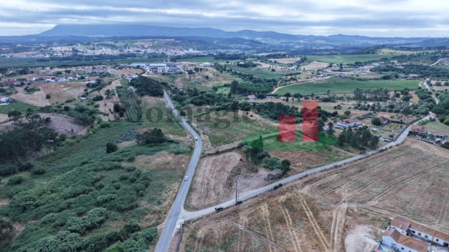 Terreno para Venda em Alcoentre Foto 4