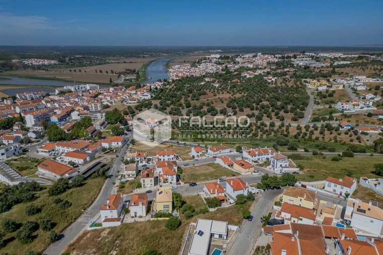 Terreno para Venda em Santa Maria do Castelo e Santiago e Santa Susana Foto 22