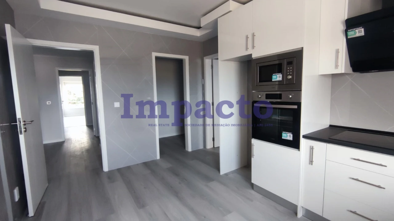 Apartamento T3 para Venda em Esgueira Foto 2