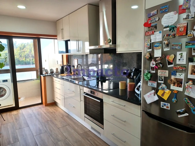 Apartamento T3 para Venda em Milheiros de Poiares