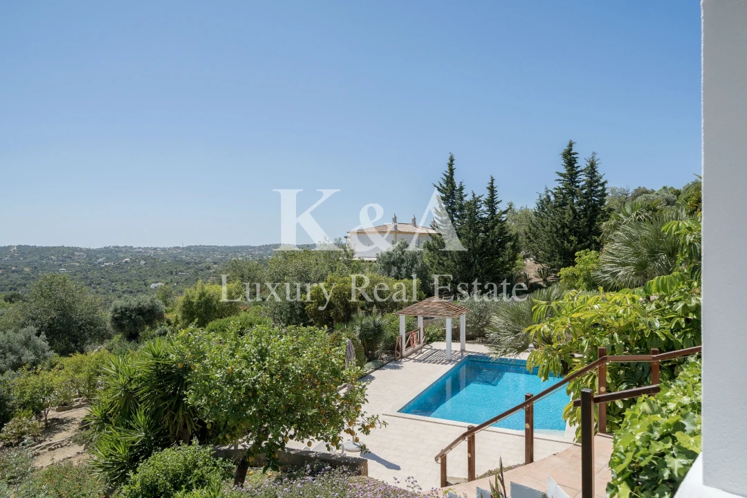 Quinta T6 para Venda em Santa Barbara de Nexe Foto 11