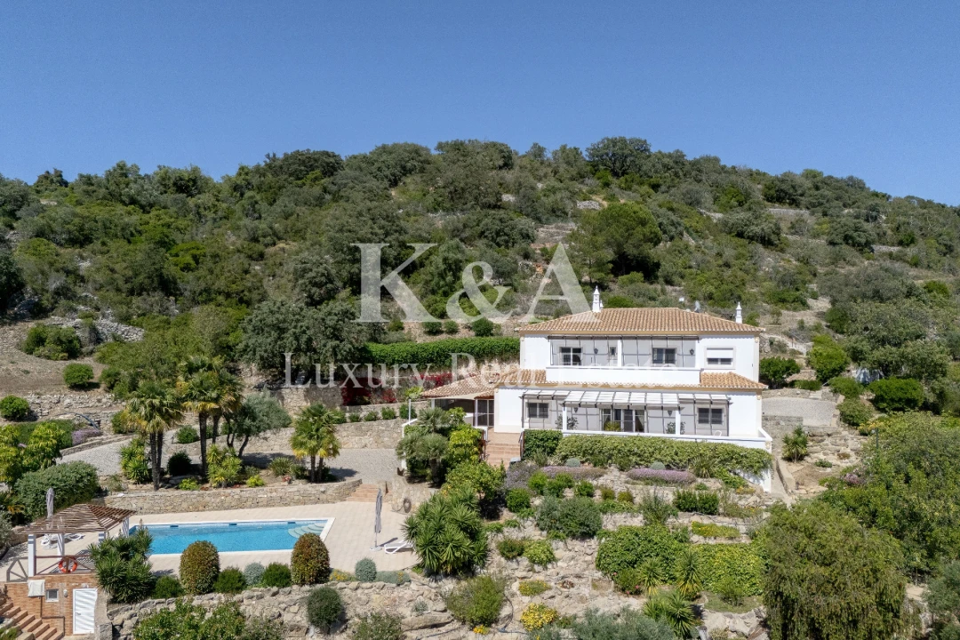 Quinta T6 para Venda em Santa Barbara de Nexe Foto 22