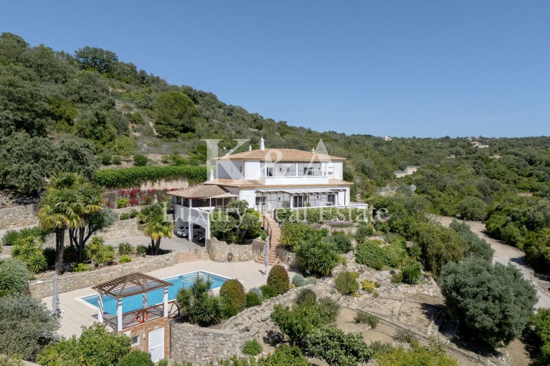 Quinta T6 para Venda em Santa Barbara de Nexe Foto 19