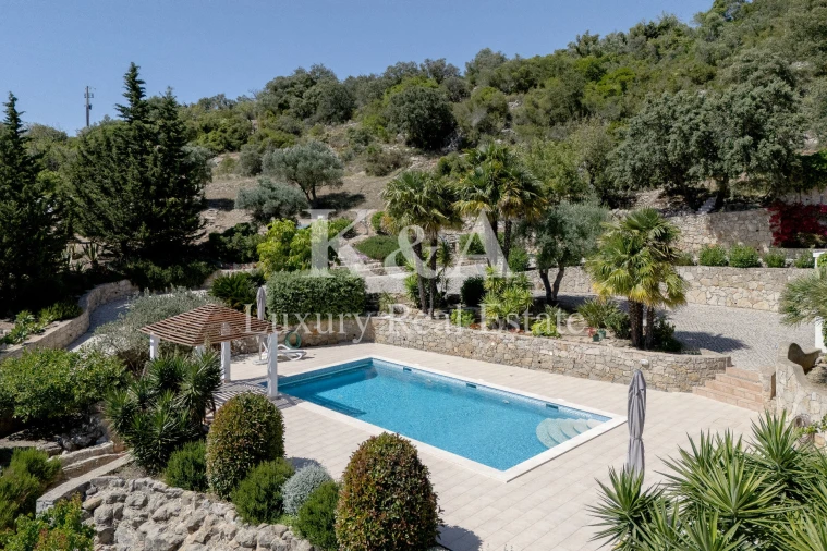 Quinta T6 para Venda em Santa Barbara de Nexe Foto 5