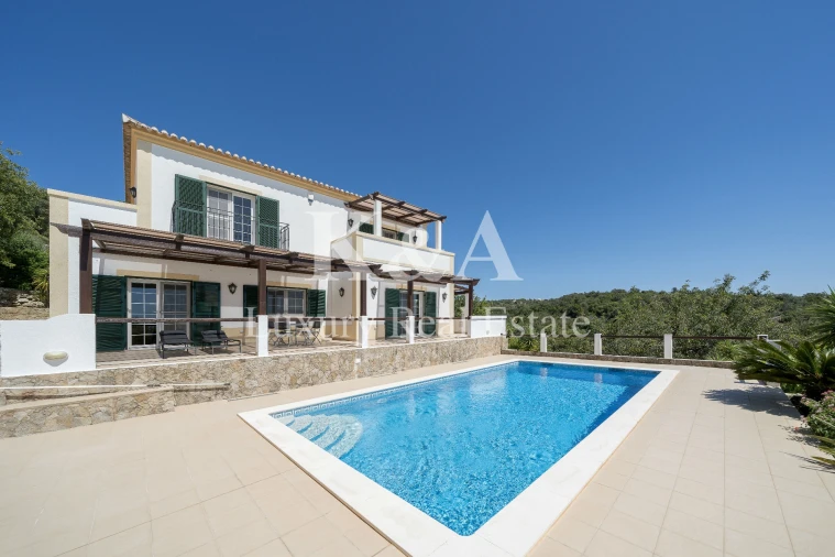 Quinta T6 para Venda em Santa Barbara de Nexe Foto 17