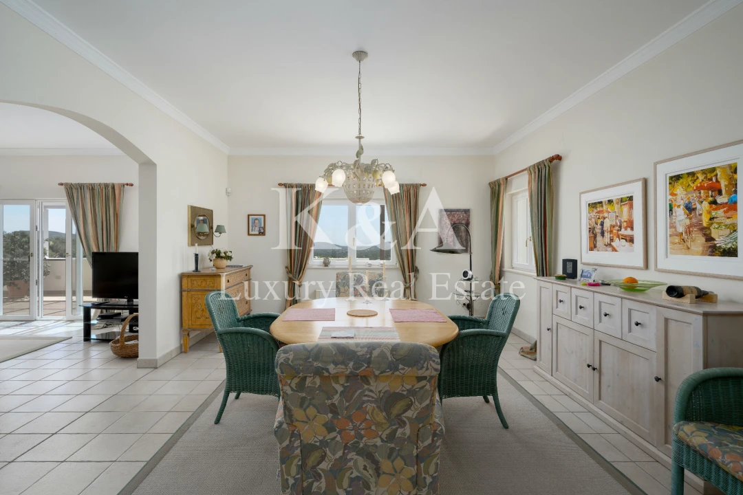 Quinta T6 para Venda em Santa Barbara de Nexe Foto 8