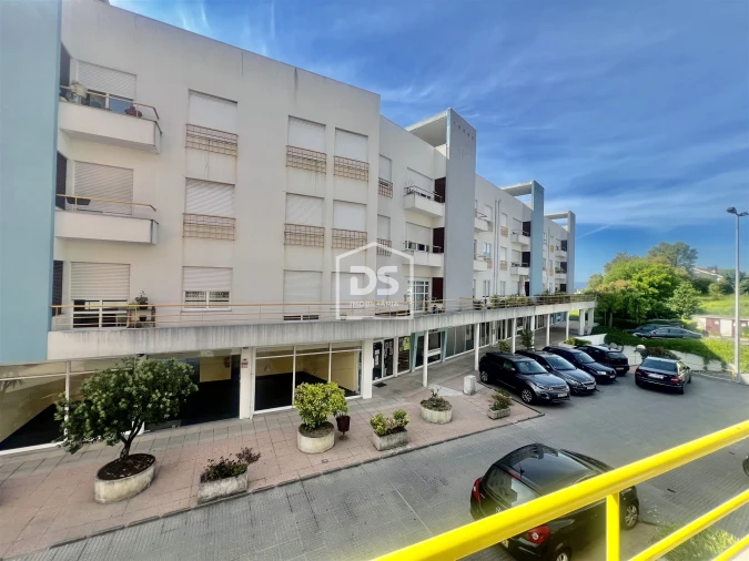 Loja para Arrendamento em Penafiel Foto 14