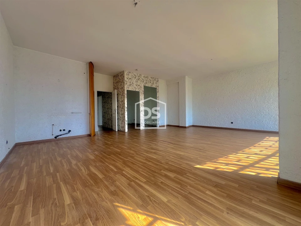 Loja para Arrendamento em Penafiel Foto 4