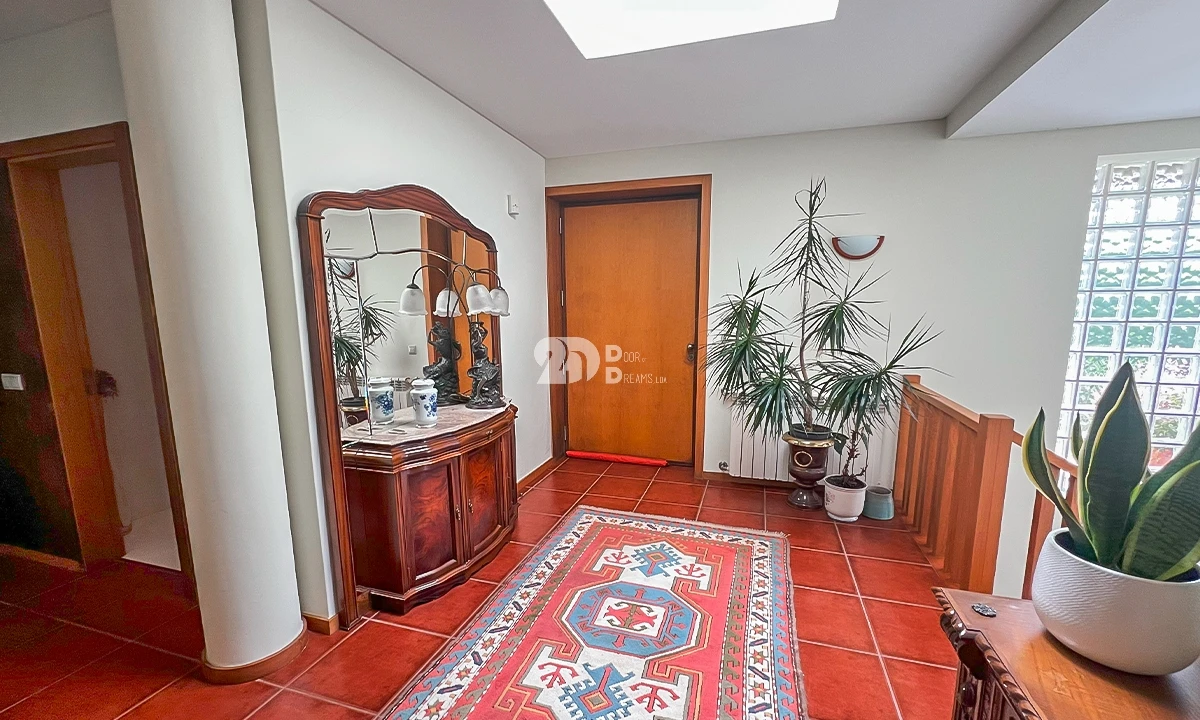 Moradia T4 para Venda em Louro Foto 11