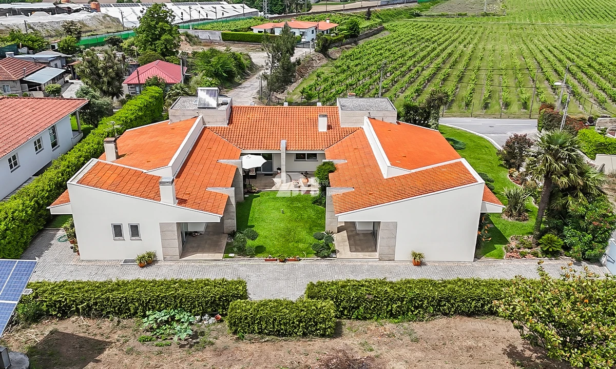 Moradia T4 para Venda em Louro Foto 1