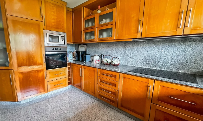 Moradia T4 para Venda em Louro Foto 10