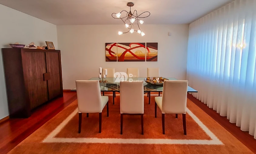 Moradia T4 para Venda em Louro Foto 7