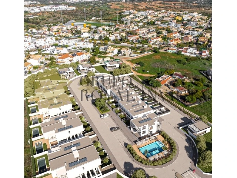 Moradia T4 para Venda em Estômbar e Parchal Foto 22