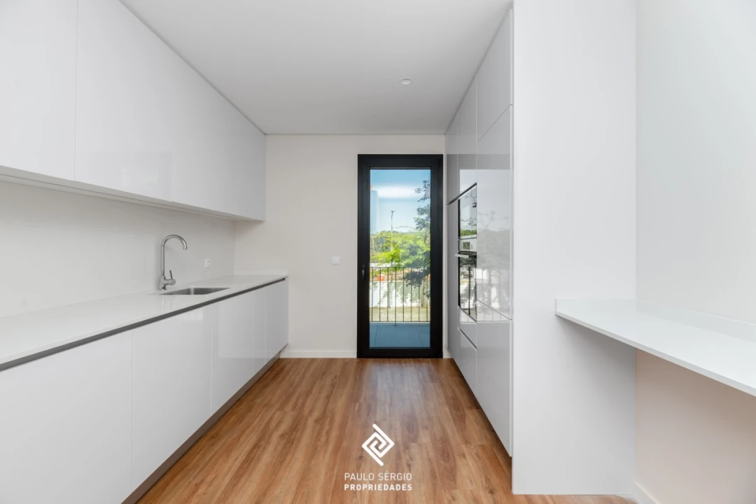 Apartamento T3 para Venda em Avintes Foto 1