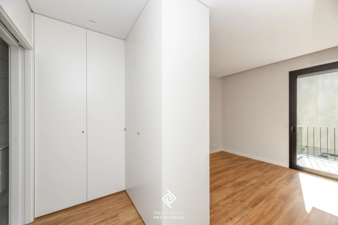 Apartamento T3 para Venda em Avintes Foto 8