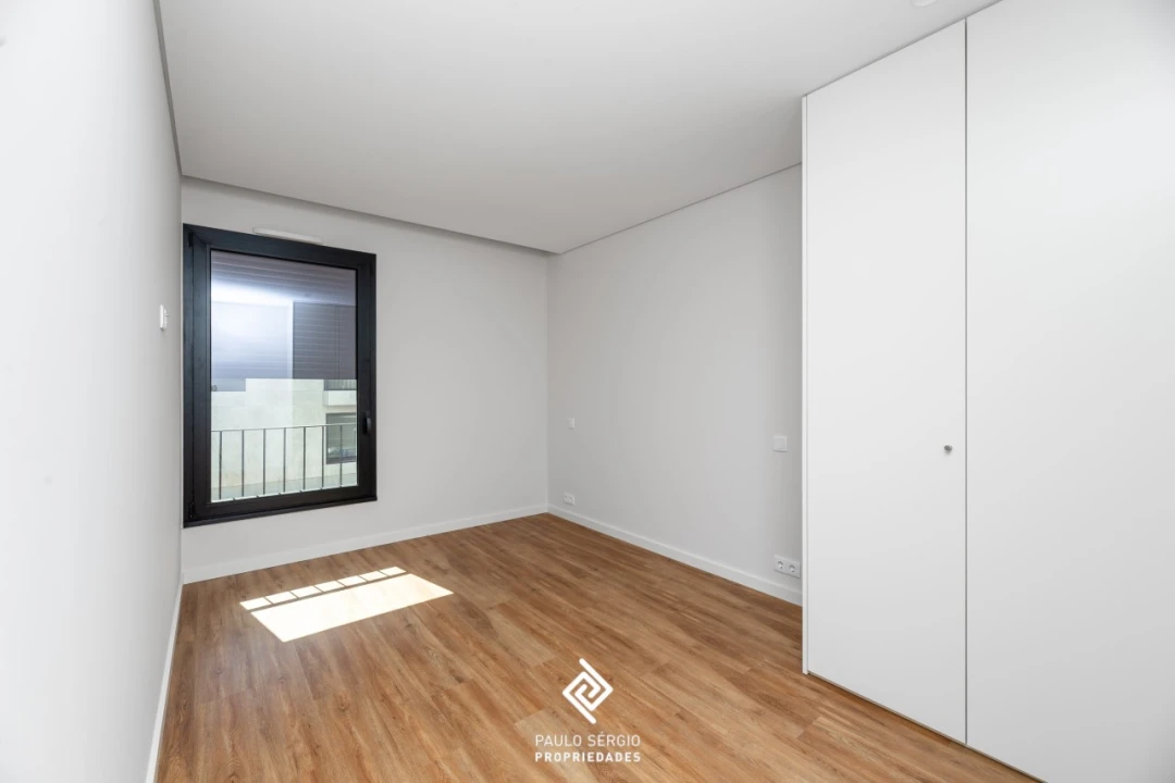 Apartamento T3 para Venda em Avintes Foto 14