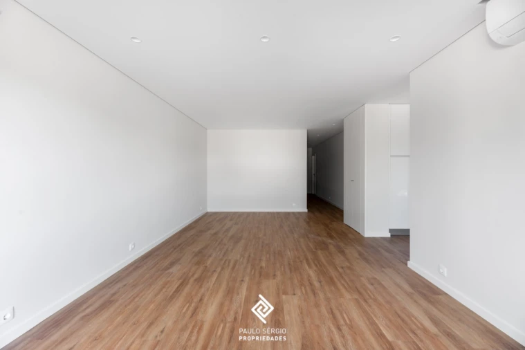 Apartamento T3 para Venda em Avintes Foto 3