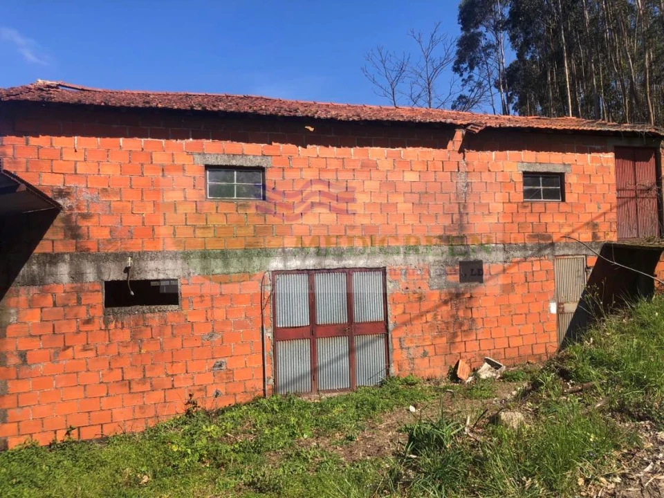 Armazém para Venda em Silva Escura e Dornelas Foto 2