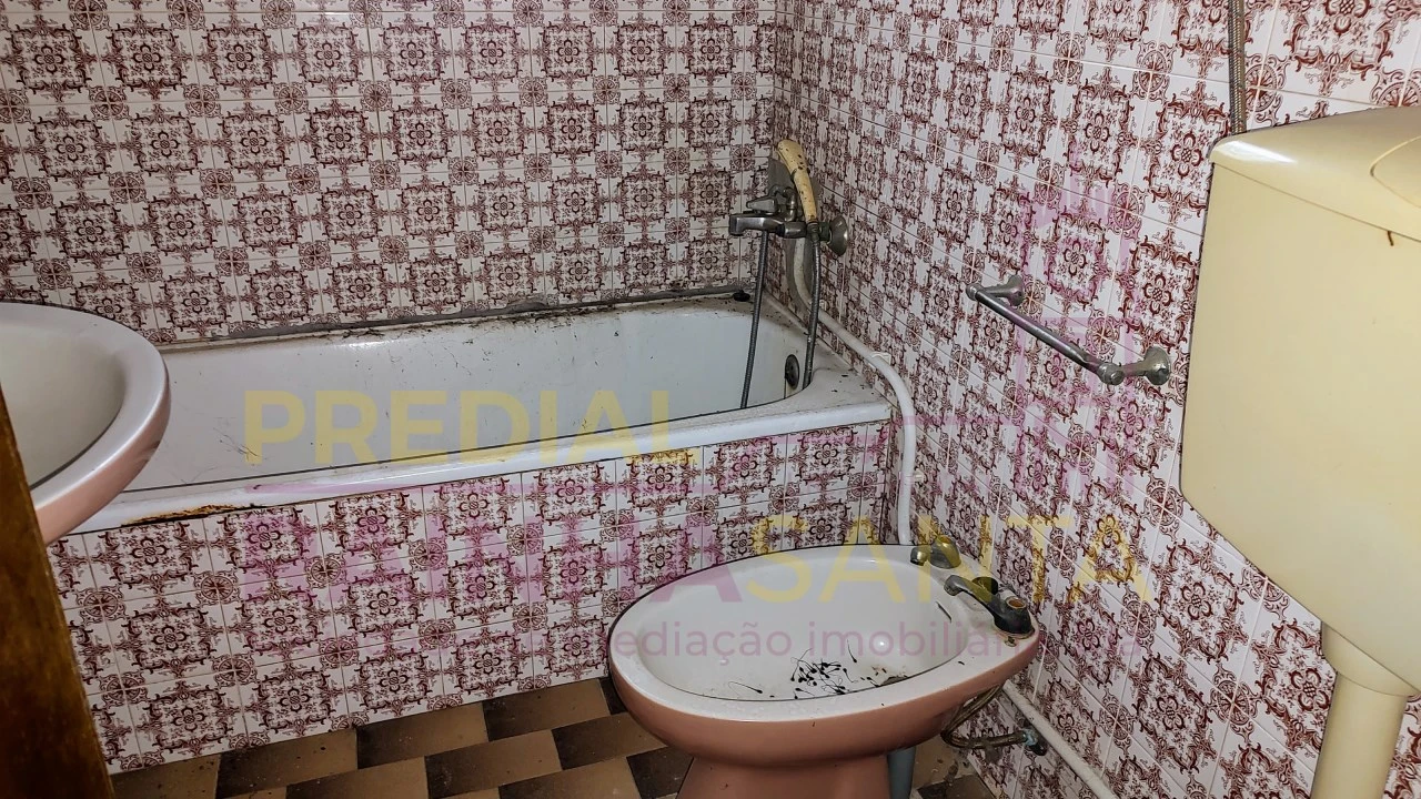 Moradia T3 para Venda em Ceira Foto 7