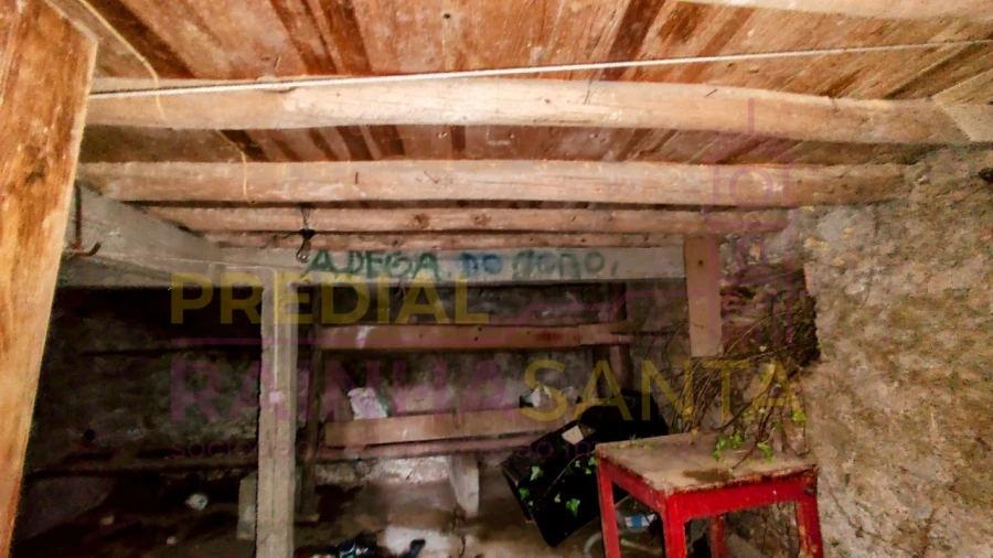 Moradia T3 para Venda em Ceira Foto 8