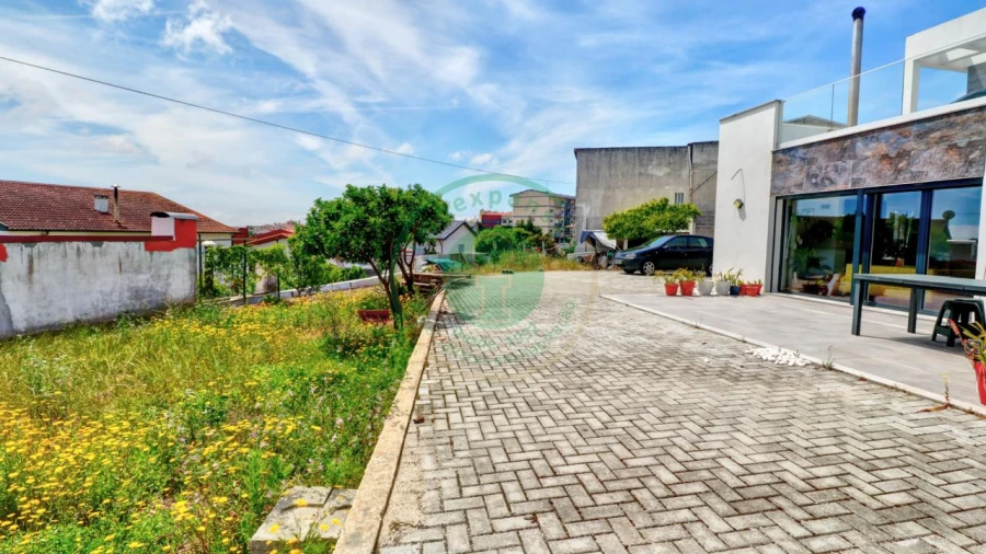 Moradia T4 para Venda em Tavarede Foto 6