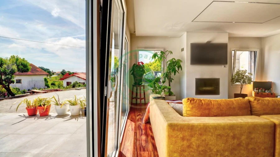 Moradia T4 para Venda em Tavarede Foto 12