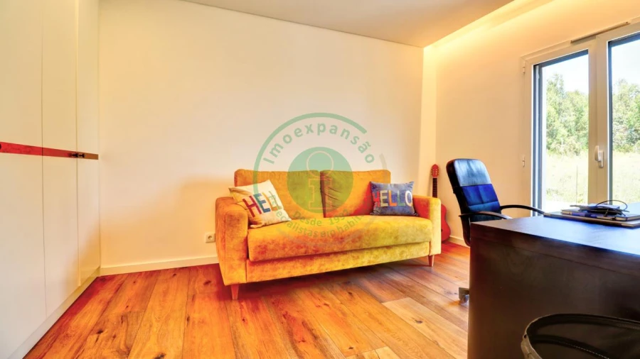 Moradia T4 para Venda em Tavarede Foto 30