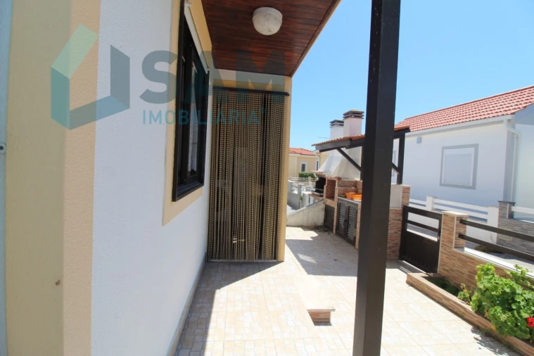 Moradia T2 para Venda em Ferrel Foto 7