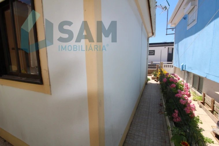 Moradia T2 para Venda em Ferrel Foto 9