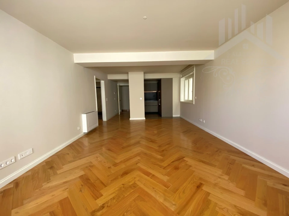 Apartamento T1 para Venda em Cedofeita, Santo Ildefonso, Sé, Miragaia, São Nicolau e Vitória Foto 17