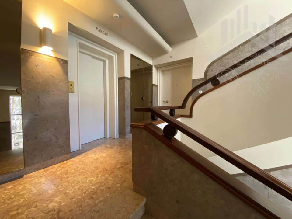 Apartamento T1 para Venda em Cedofeita, Santo Ildefonso, Sé, Miragaia, São Nicolau e Vitória Foto 32