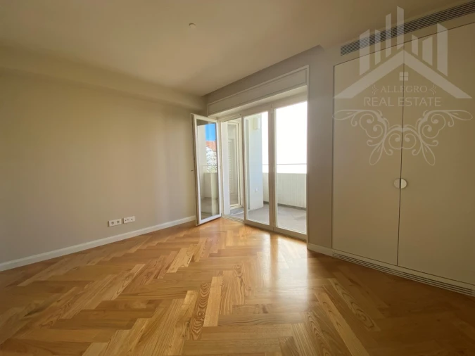 Apartamento T1 para Venda em Cedofeita, Santo Ildefonso, Sé, Miragaia, São Nicolau e Vitória Foto 8