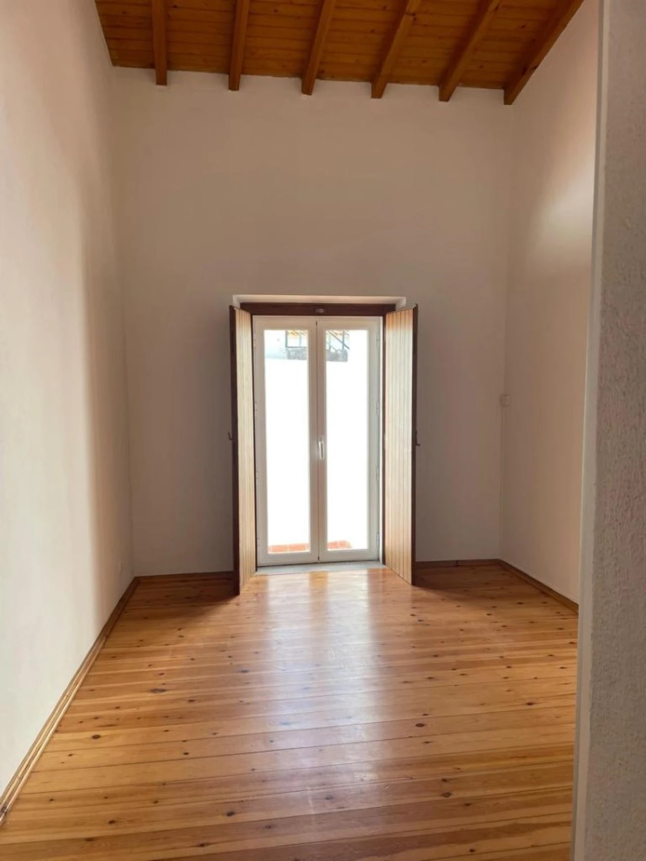 Moradia T2 para Venda em Nossa Senhora da Vila, Nossa Senhora do Bispo e Silveiras Foto 6