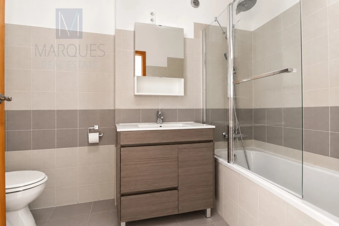 Apartamento T3 para Venda em Caparica e Trafaria Foto 11