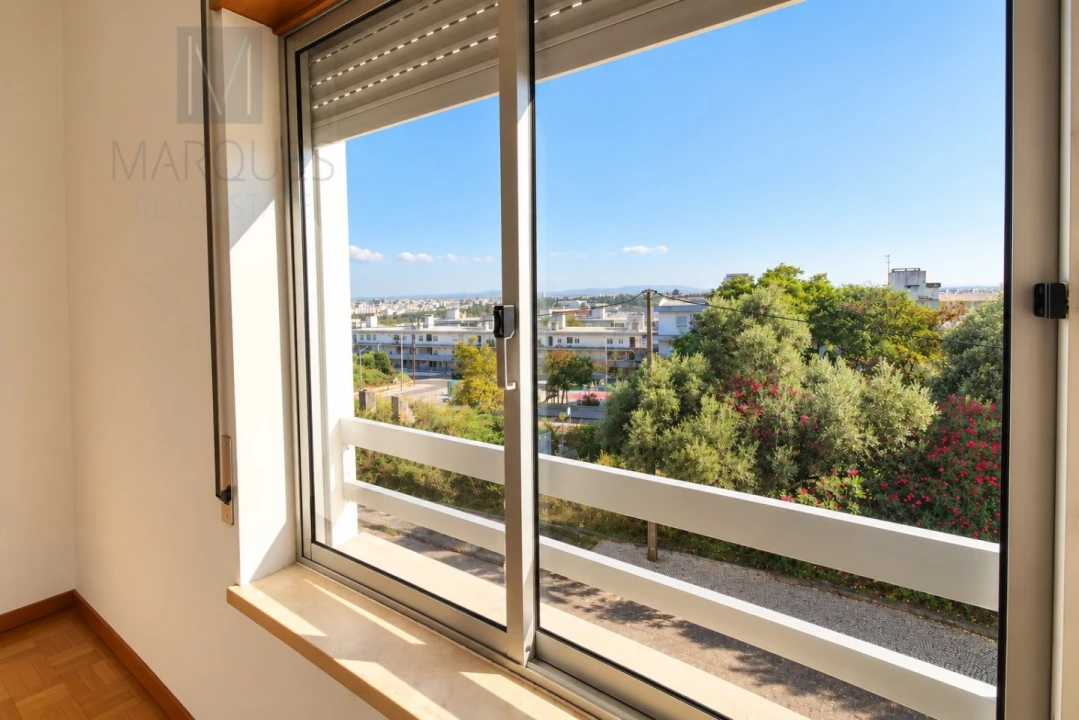 Apartamento T3 para Venda em Caparica e Trafaria Foto 14