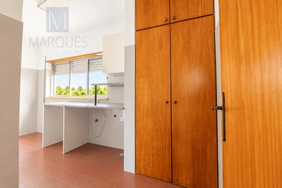 Apartamento T3 para Venda em Caparica e Trafaria Foto 17
