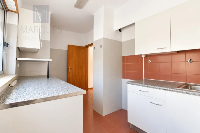 Apartamento T3 para Venda em Caparica e Trafaria Foto 18