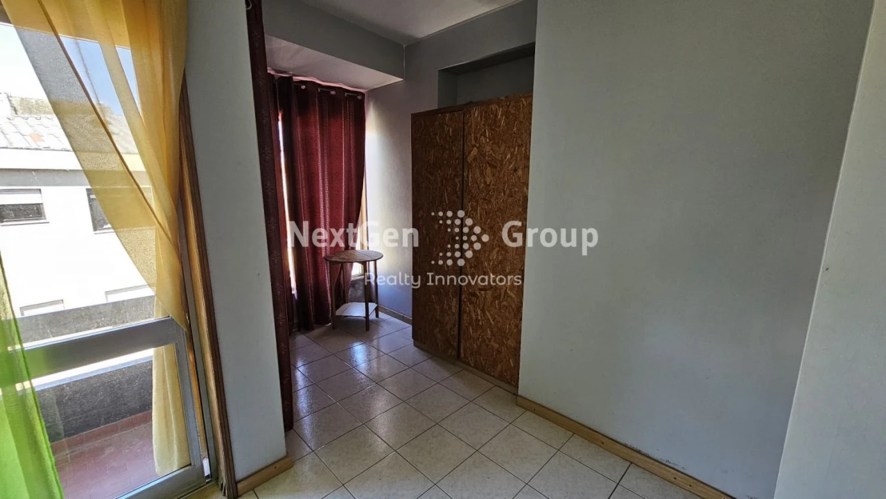 Apartamento T6 para Venda em Paranhos Foto 20
