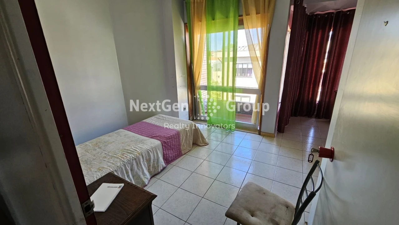 Apartamento T6 para Venda em Paranhos Foto 19