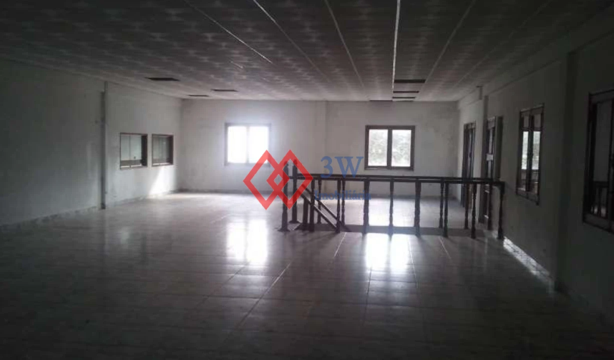 Loja para Venda em Bemposta Foto 7