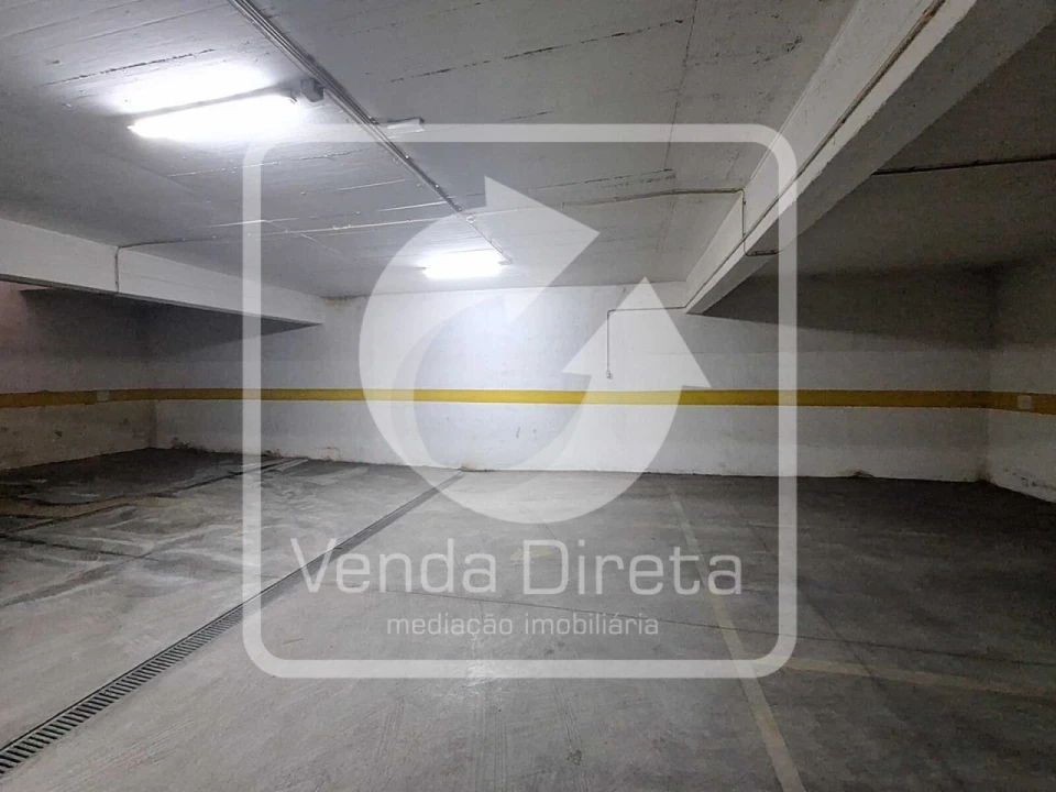 Garagem para Venda em Alto do Seixalinho, Santo André e Verderena Foto 4