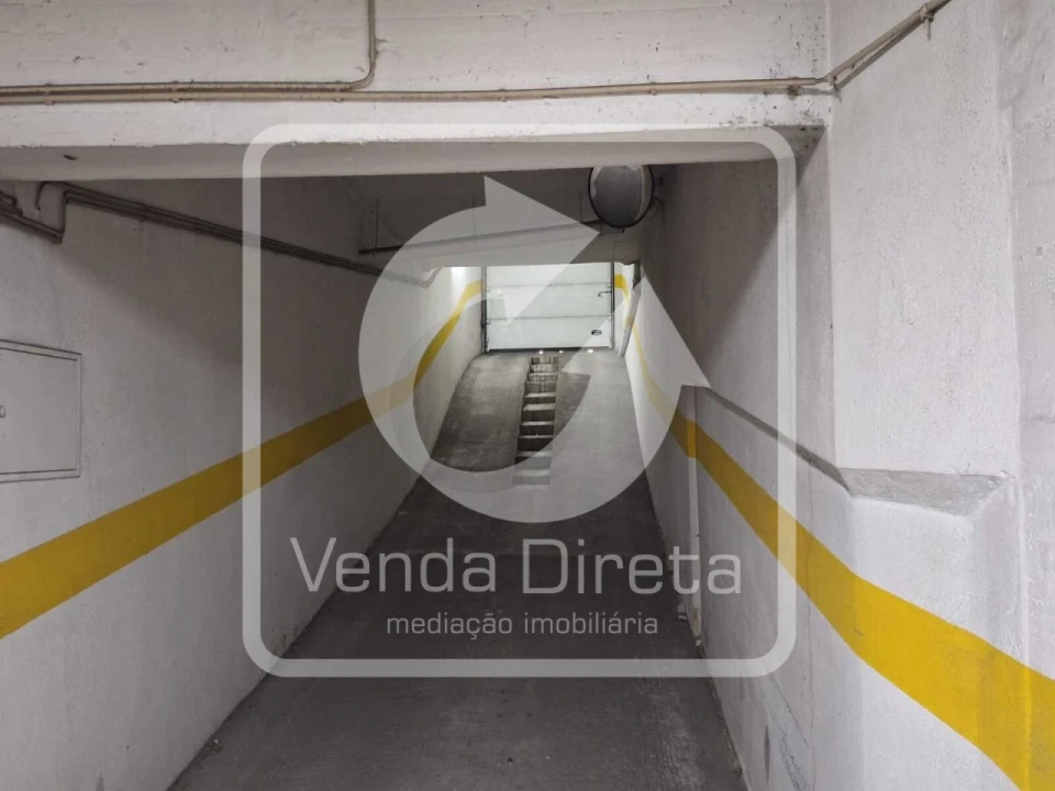 Garagem para Venda em Alto do Seixalinho, Santo André e Verderena Foto 3