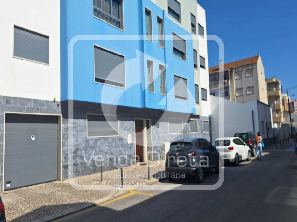 Garagem para Venda em Alto do Seixalinho, Santo André e Verderena Foto 2