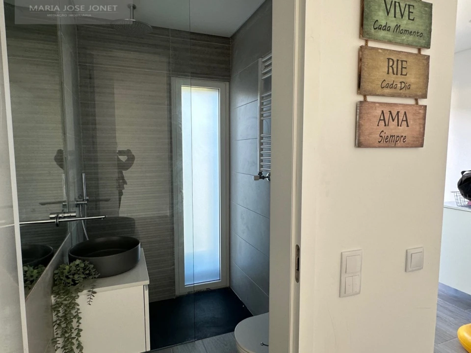 Moradia T3 para Venda em Alcabideche Foto 10