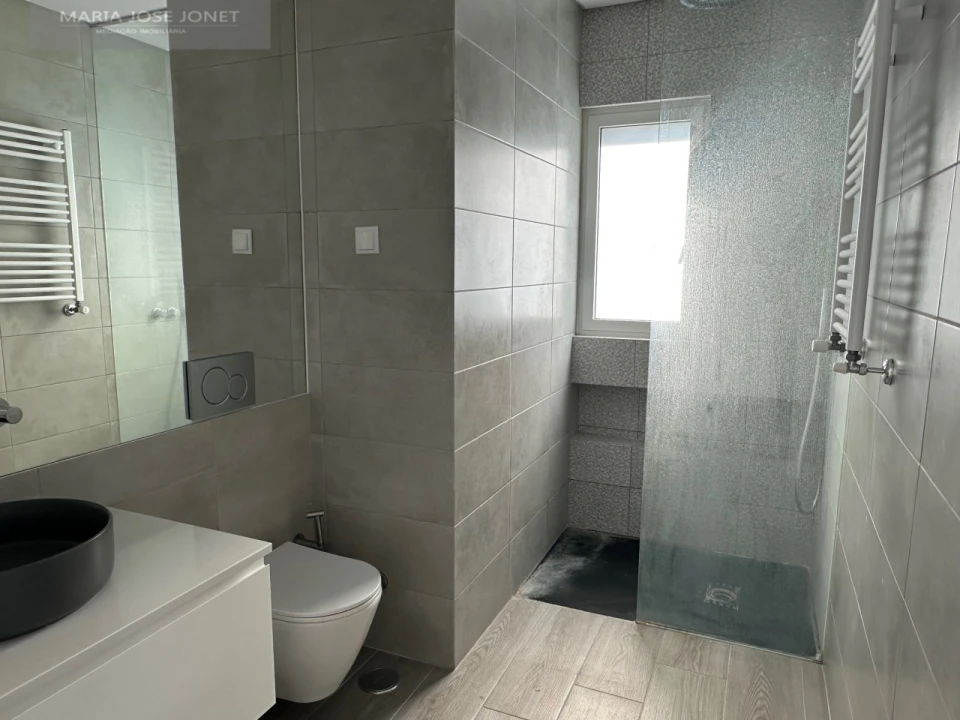 Moradia T3 para Venda em Alcabideche Foto 16