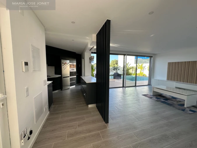 Moradia T3 para Venda em Alcabideche Foto 5