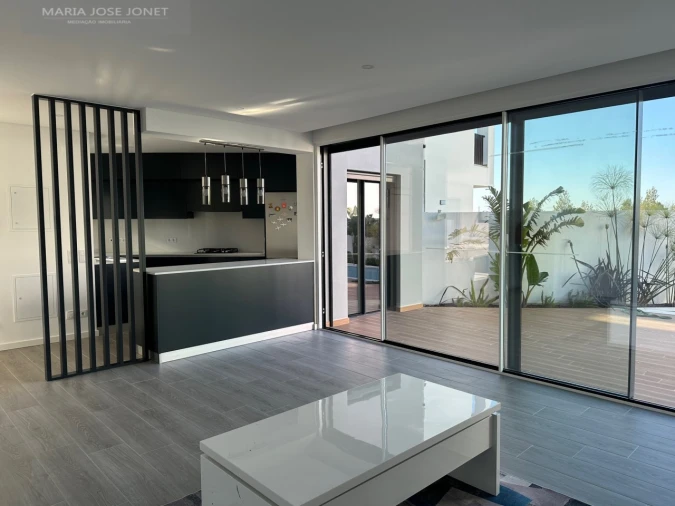 Moradia T3 para Venda em Alcabideche Foto 8